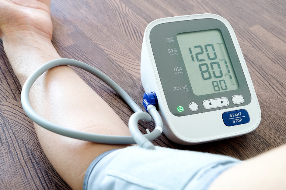 Buy Blood Pressure Monitor: Be Health Conscious!